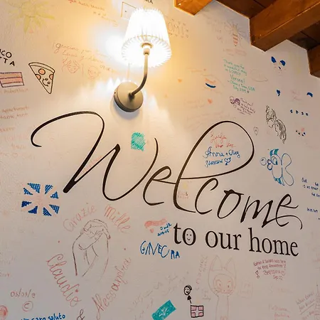 Juliet's Paradise Balcongraffiti In